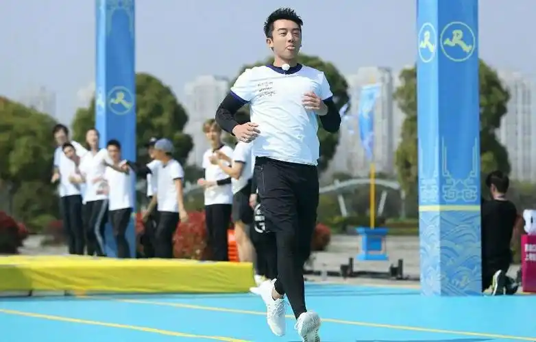 奔跑吧兄弟郑恺放屁是第几季哪一期