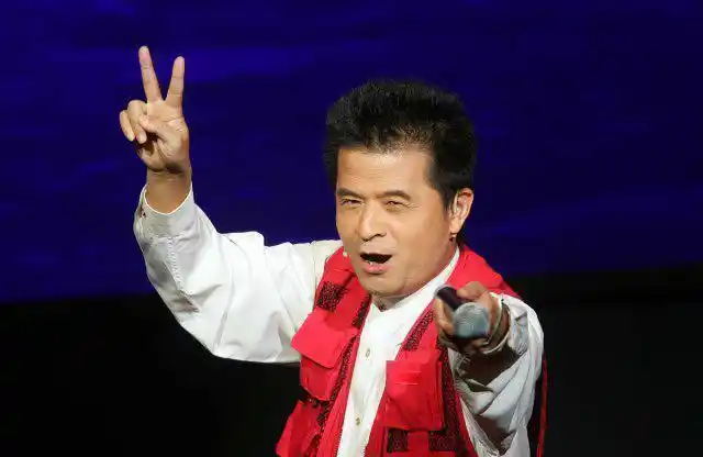 原创离开《星光大道》5年,毕福剑生活仍然惬意,表演魔术有模有样