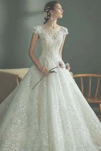 低调华丽的精致艺术18件优雅时尚女神系婚纱