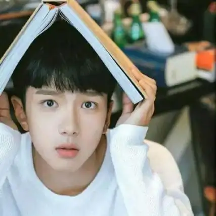 2021微信成熟稳重帅哥头像图片