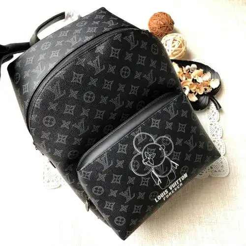 lv m43675太阳花双肩包-高仿奢侈品-高仿包包-高仿lv网站-一个专业