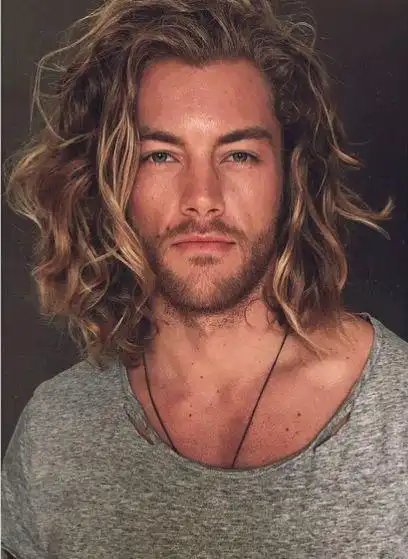 男士微卷中长发发型图片睡不醒style