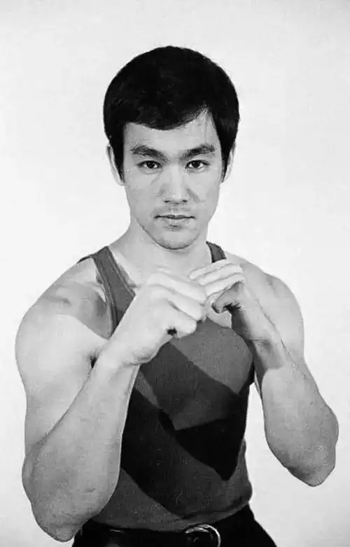 名人八字赏析系列二李小龙