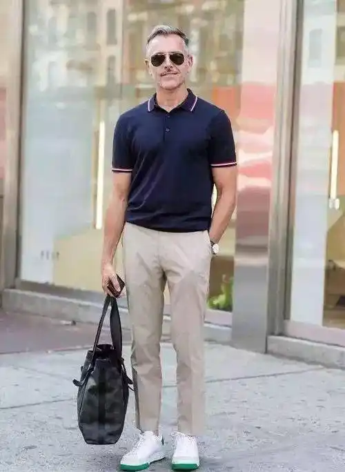 男人50岁到60岁之间,不穿这三种"假时尚,真胖"的裤子,廉价低档_鞋子