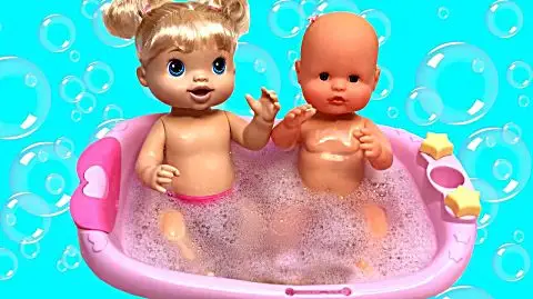 芭比玩具娃娃洗澡 玩具娃娃视频 玩具娃娃视频