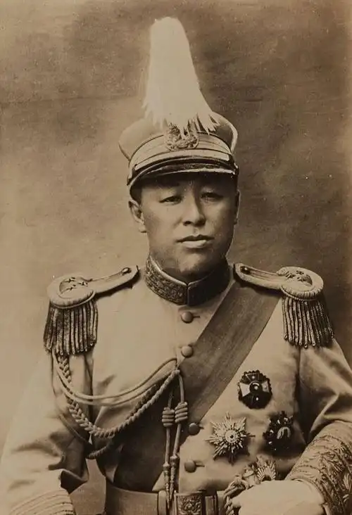 张作霖厨师回忆皇姑屯,晚餐后张曾说:吃啥都不香,到家就好了|张学良