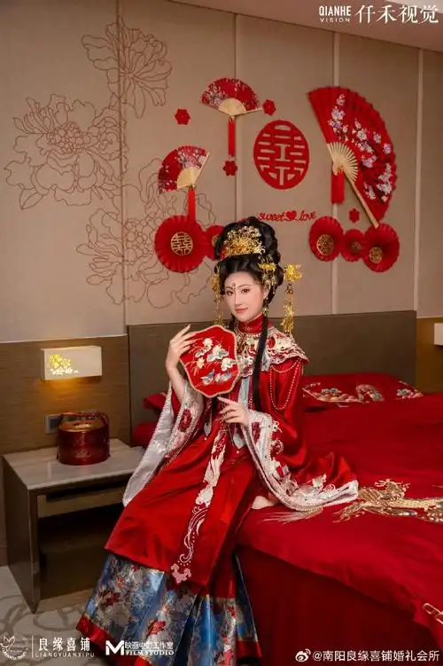 南阳婚礼超话一城和美,十里红妆凤冠霞帔,华服朝盖,明媒正娶,洞房花烛