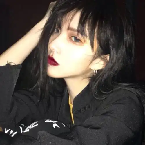 冷酷女生头像图片