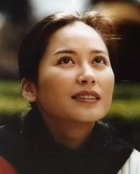 曝52岁俞飞鸿30年前与已婚高管生子!声称:合情合法