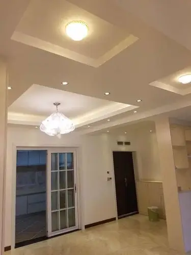 2018简单现代风格室内石膏板吊顶装修效果图