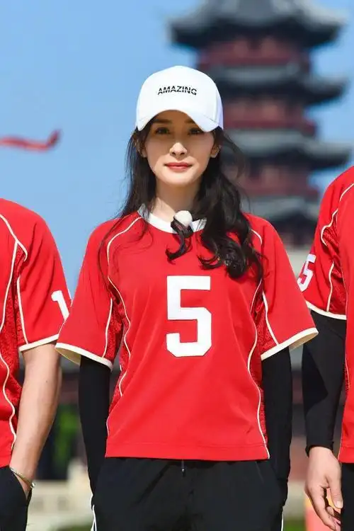 杨幂再次参加奔跑吧只看照片就能够大饱眼福了