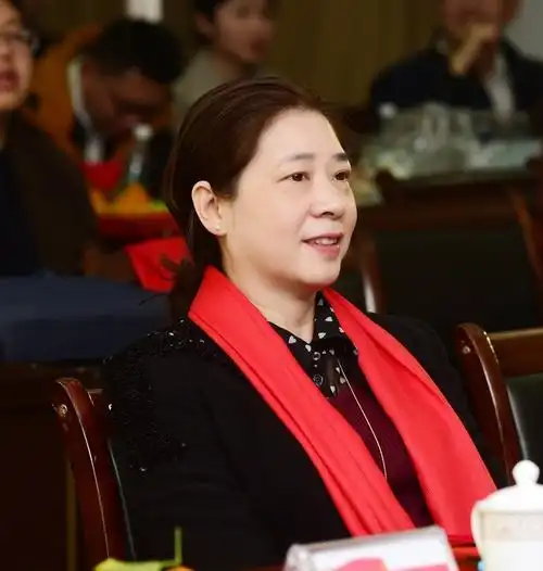 担当有为展风采 务实干事写华章——荣县组工女干部剪影