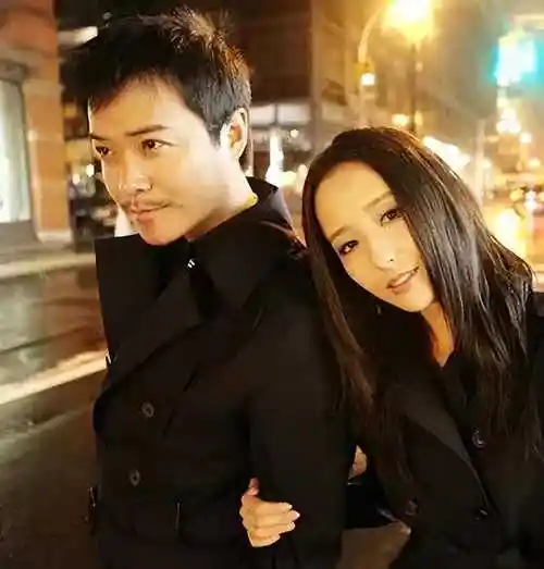 原创佟丽娅带8岁儿子朵朵游玩朵朵越长越壮实跟爸爸陈思诚超级像