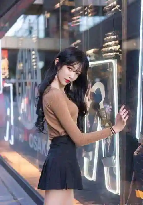 16岁女装大佬大秀舞姿衣服越穿越少网友