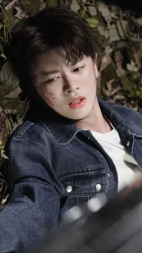 任嘉伦乌鸦小姐与蜥蜴先生#任嘉伦《乌鸦小姐与蜥蜴先生》新剧照18p!