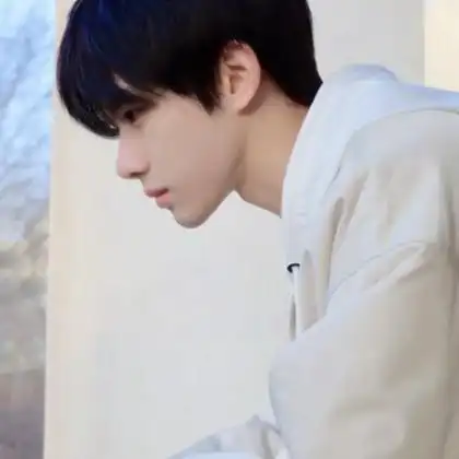 侧脸帅气男头 高清好看的男生头像真人帅气侧脸图片_男生头像_头像屋