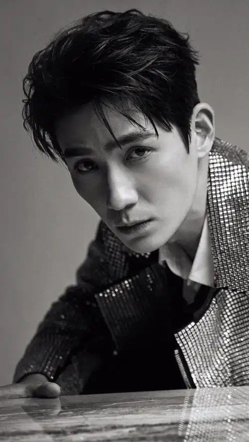 朱一龙成熟型男写真,高清图片,手机壁纸