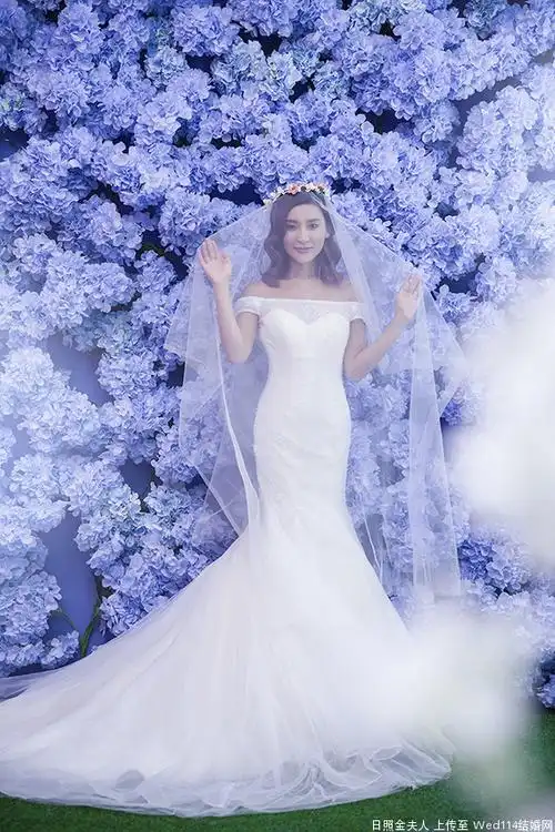 蓝色花漾婚纱照风格欣赏-婚纱照图片-赞耶