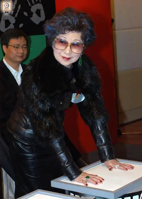 武侠女星于素秋美国离世 享年89岁