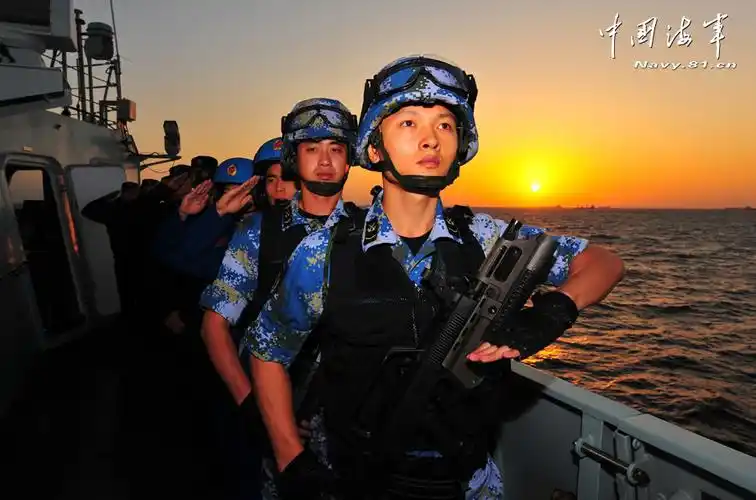 光影魅力------中国海军丽影