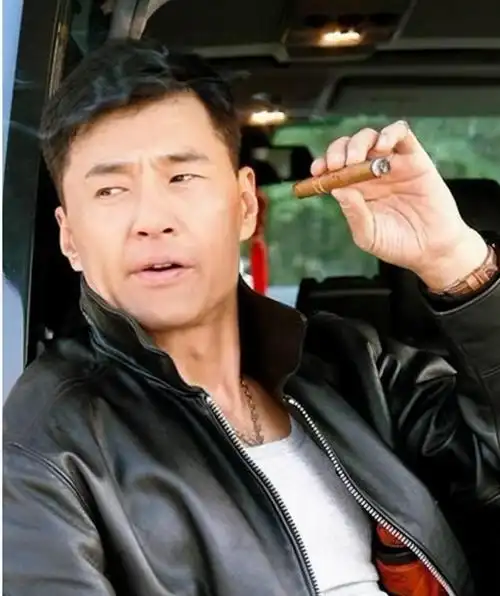 海岩儿子以前的照片(海岩儿子伴侣) - 海清儿子照片 - 实验室设备网