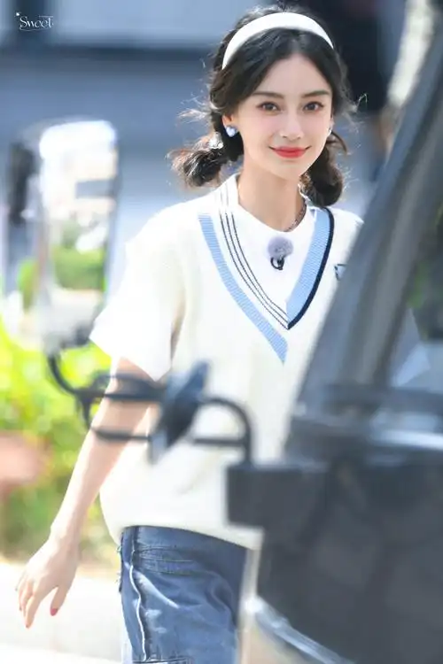 杨颖奔跑吧双丸子头造型