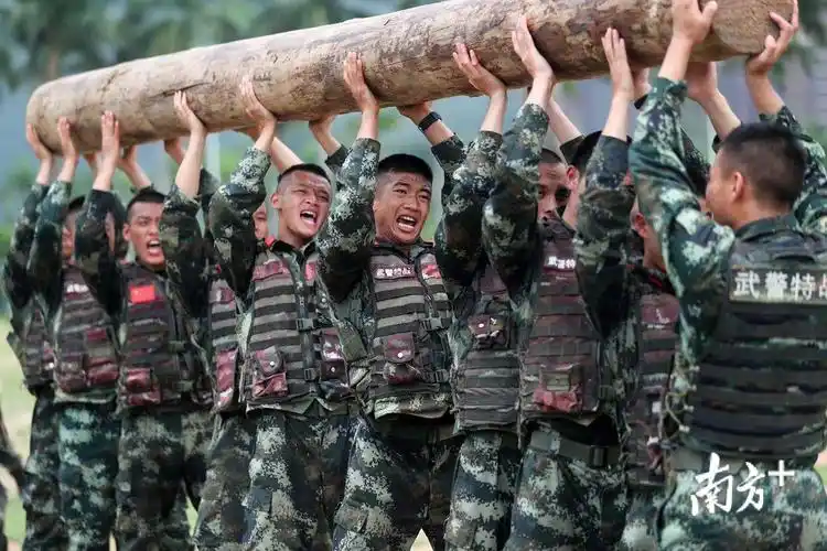 今年3月初,来自武警广东省总队各支队的数百名官兵齐聚在训练基地
