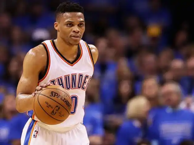 凯文-杜兰特的离开意味着在新赛季拉塞尔-威斯布鲁克将拥有更多的进攻