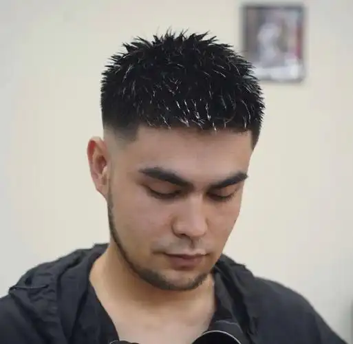 男生2020年发型趋势(2020年男生发型流行趋势)