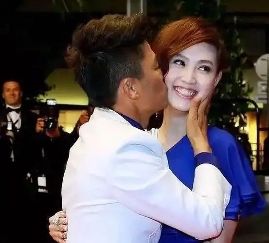 王宝强离婚事件开庭对等忠诚是婚姻的基础任何时候都是