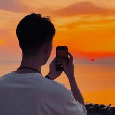 文艺好看的又很精致的男生头像ins风气质超酷小众的魅力男头大全