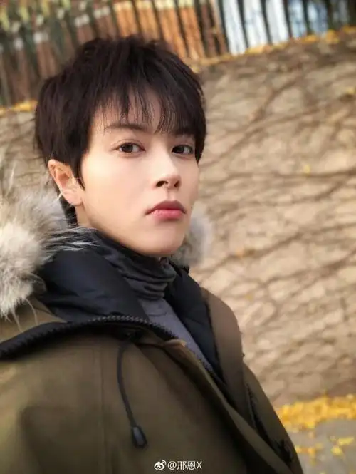 "中国最帅女生"让女粉丝被掰弯