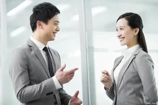 一个职场高情商人士,学会这些说话技巧,与同事领导关系融洽相处