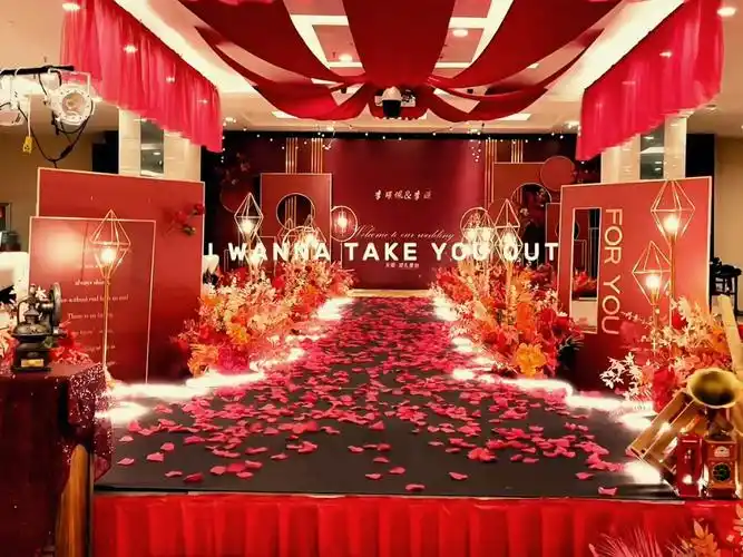 酒红色婚礼红金色婚礼