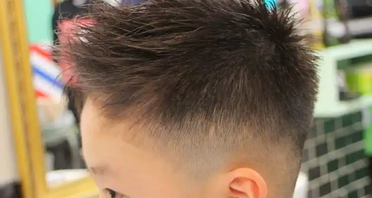 小男童最潮短发发型