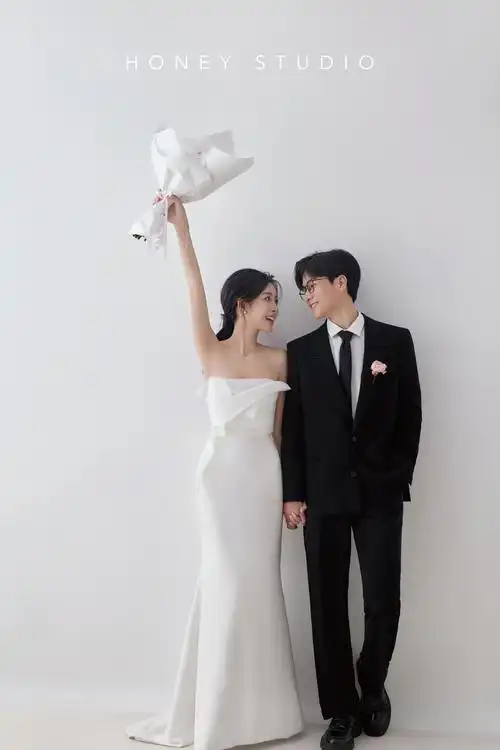 我的室内简约主纱婚纱照,真的是百看不厌!