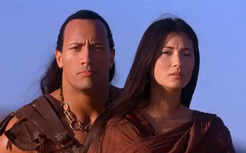 蝎子王:绝色女巫法力无边,放着王后不做,爱上了刺客强森