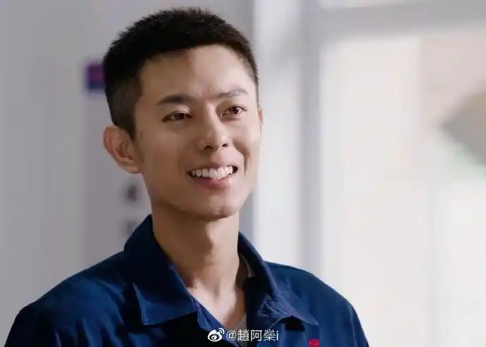 演员柳明明[超话]# 你和三月都是春天@柳. 来自赵阿橤i - 微博