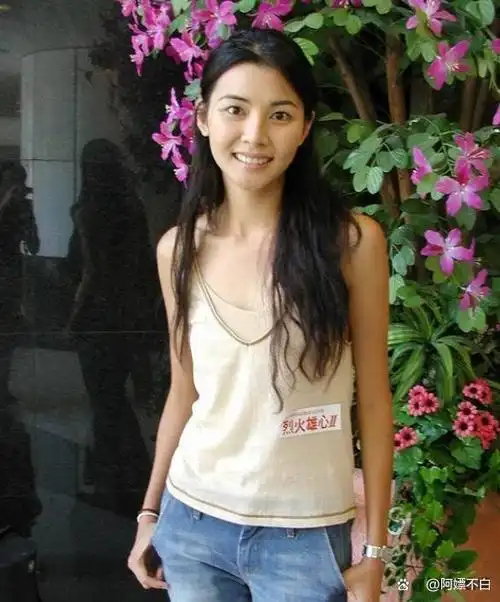 "夫妻本是同林鸟",但抱歉,这一次郑伊健也"帮不了"蒙嘉慧