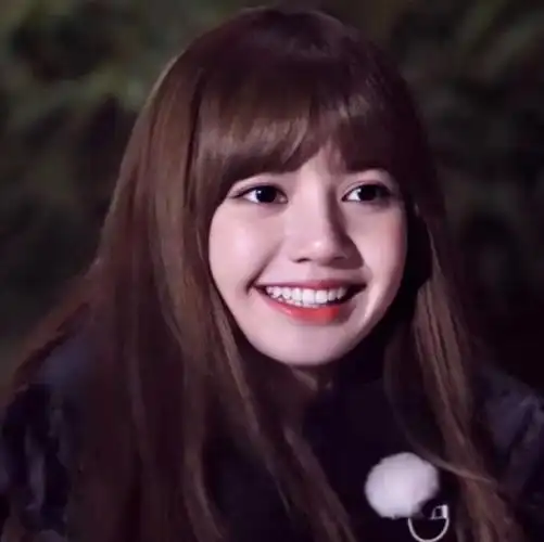 唯美可爱女生头像lisa