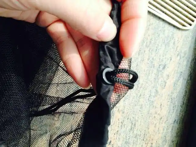 这个黑色的穿绳子的扣眼学名叫什么,型号是多大?