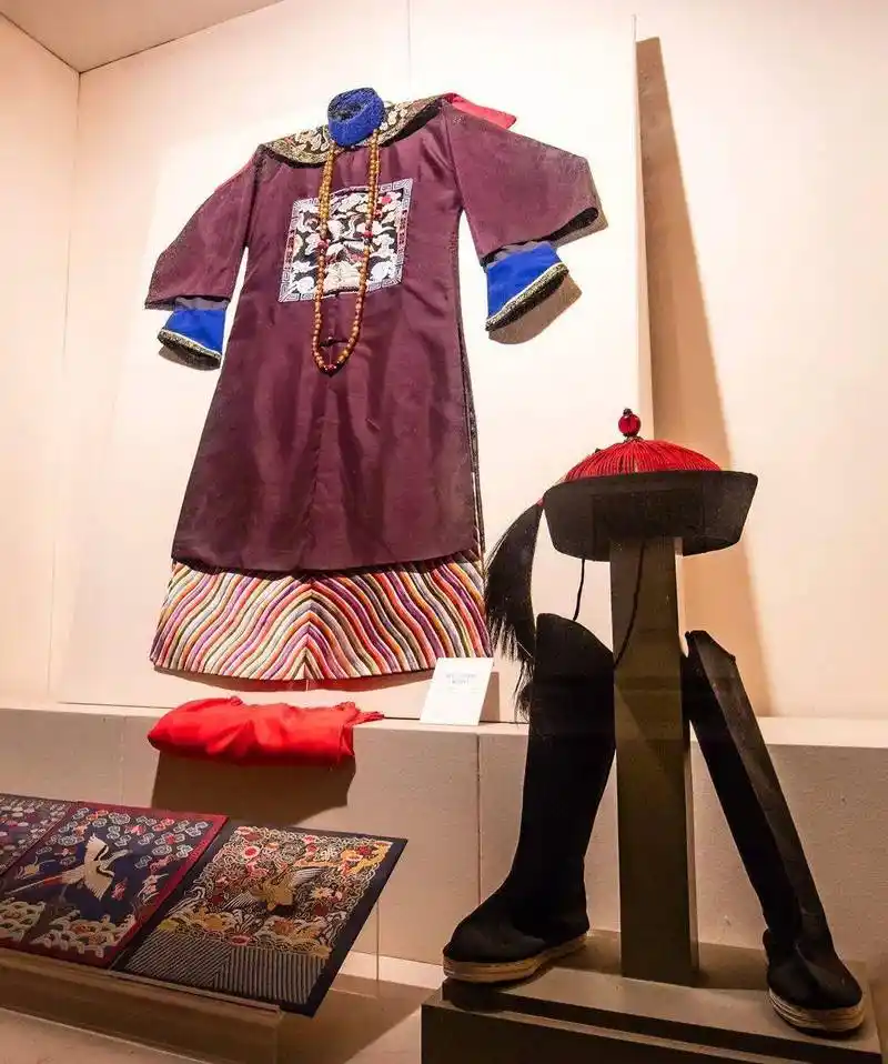 闫洪瑛中国历代官员服饰掠影