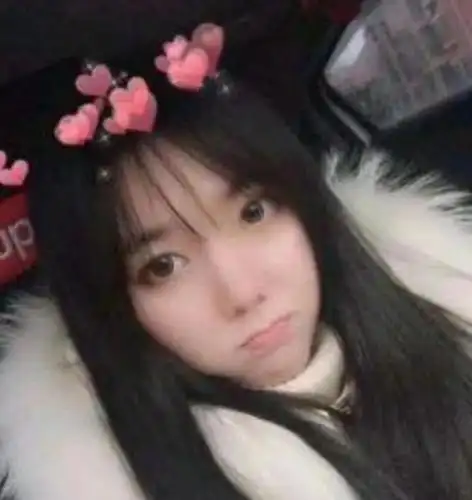 小团团照片变化很大,水友们看了产生疑问,到底长成什么样?