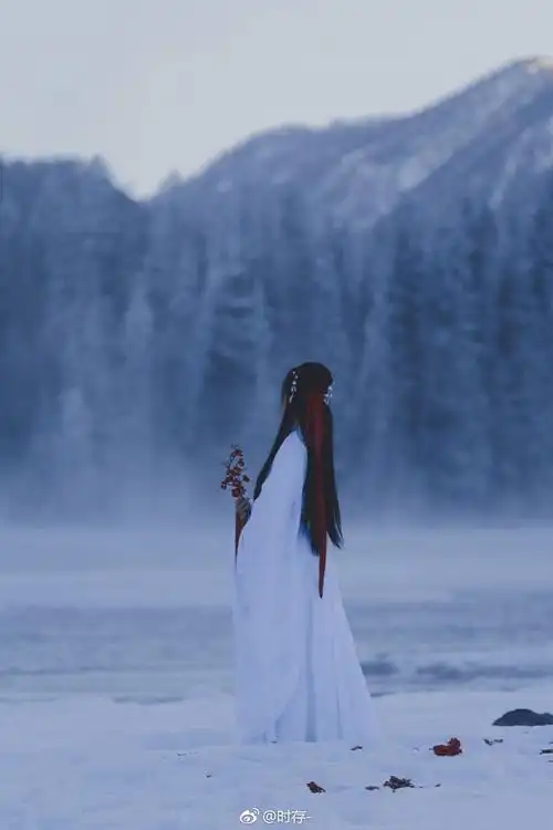 古风美女 背影 侧影 远景