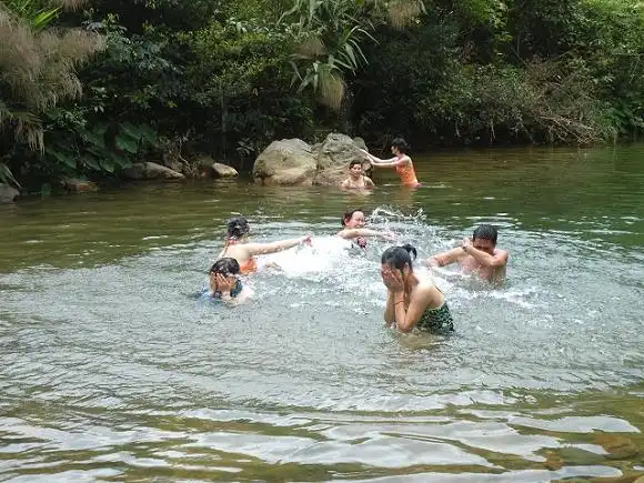 9]大瑶山小溪戏水-游泳天地-北海365网(beihai365.com)