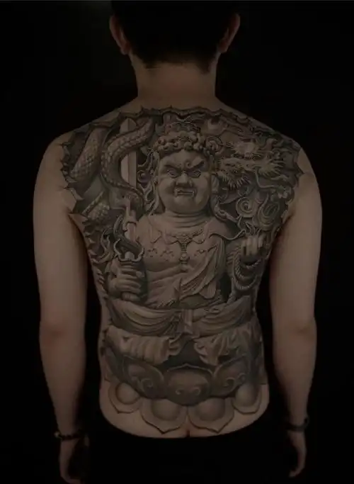 男生满背大图 行走的荷尔蒙(6/12)-纹身图片网