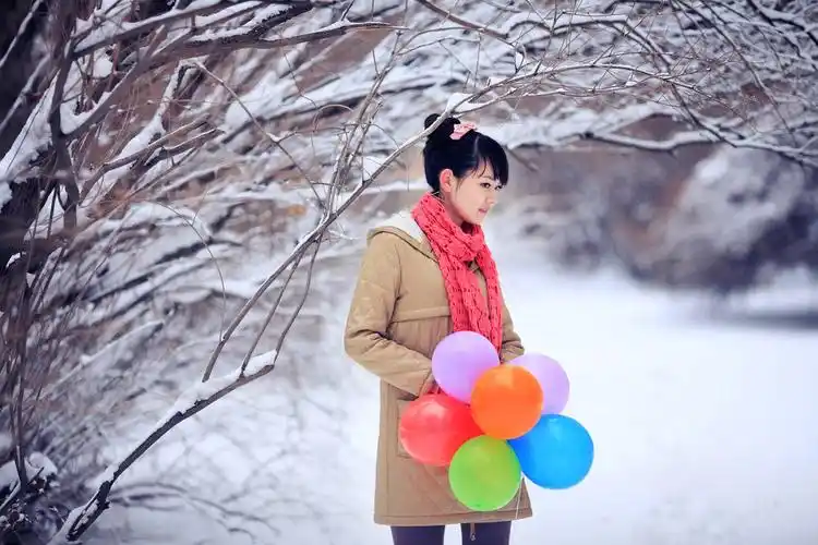 【转载】寒冬难写意〖唯美冬季雪景人物素材