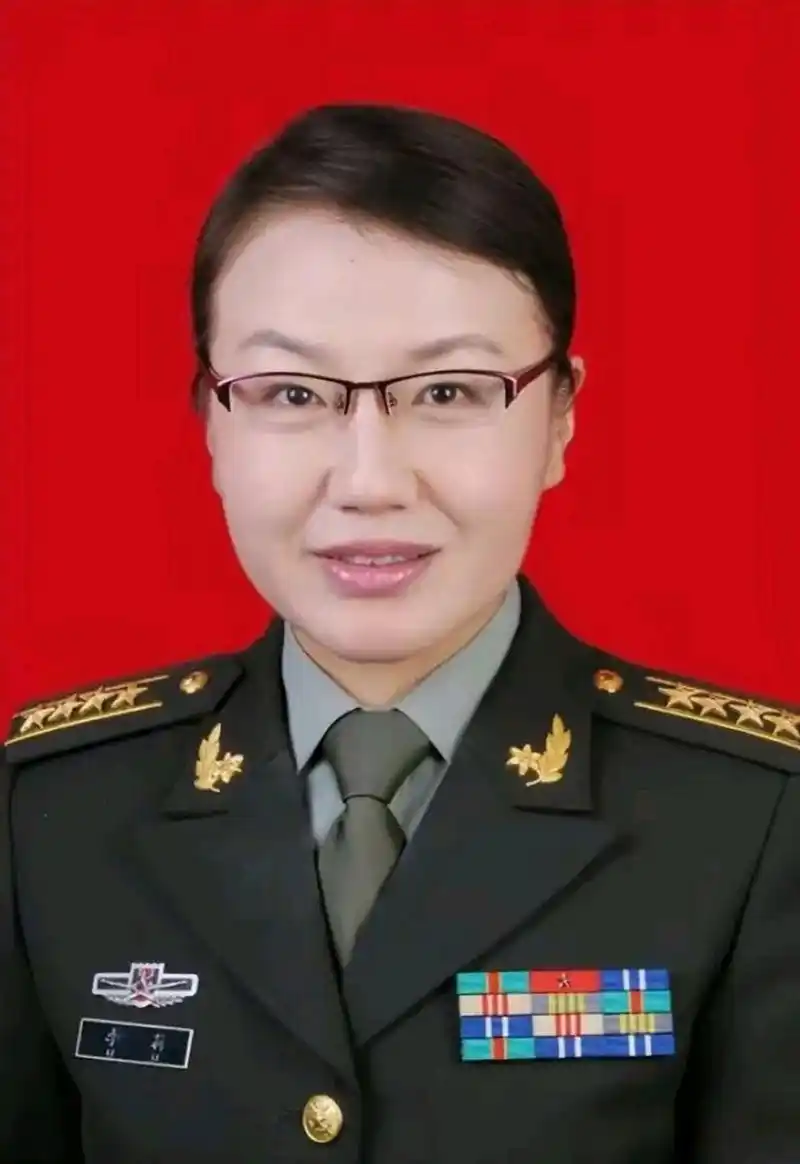 作为一名退役解放军大校和退休大学教授,李莉的观点只代表个人的