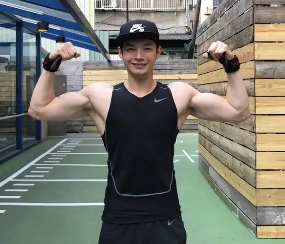 飞轮海辰亦儒:我们四个真的就是兄弟情,也许有一天还会再同台