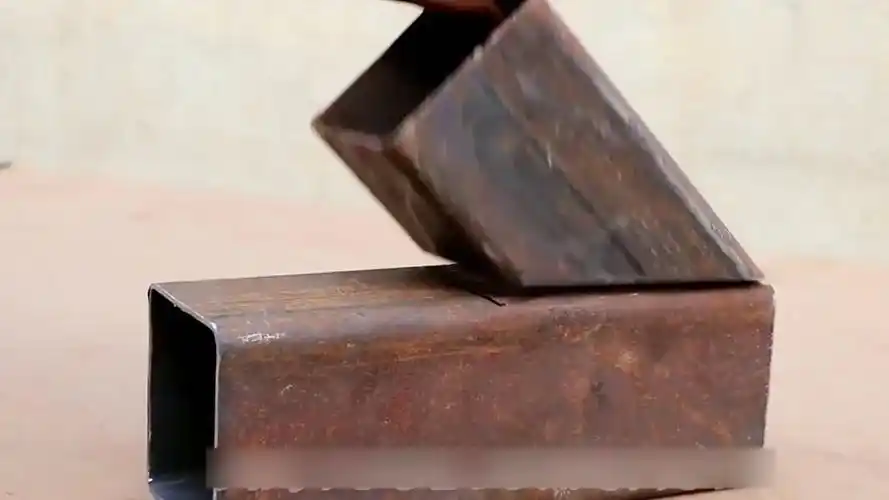 牛人用方管制作的火箭炉用材少火力猛分分钟烧开一锅水